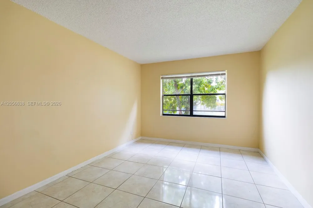 9044 NW 28th Dr #3-202 Coral Springs, FL 33065