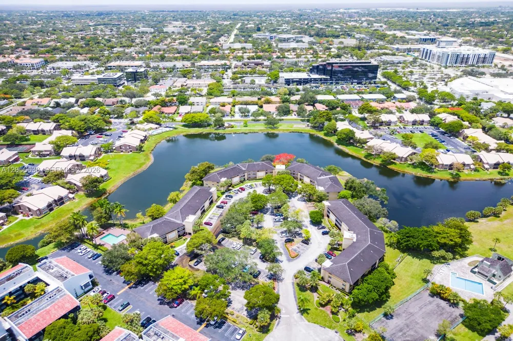 9044 NW 28th Dr #3-202 Coral Springs, FL 33065