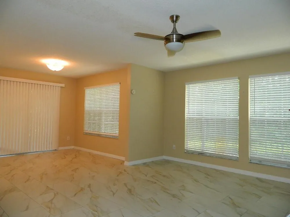672 ROARING DRIVE #245 Altamonte Springs, FL 32714