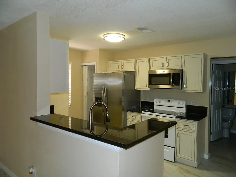 672 ROARING DRIVE #245 Altamonte Springs, FL 32714