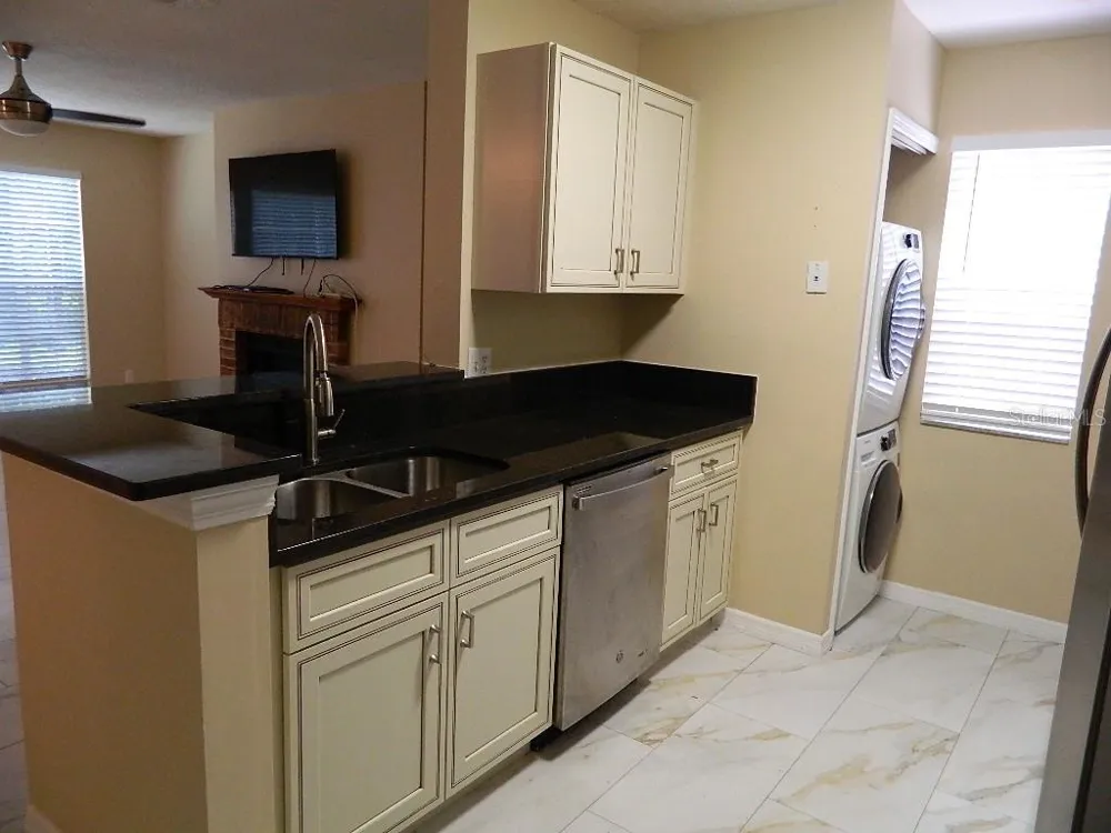 672 ROARING DRIVE #245 Altamonte Springs, FL 32714