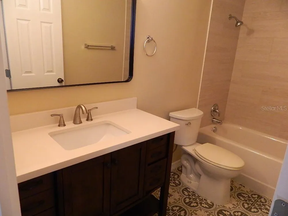 672 ROARING DRIVE #245 Altamonte Springs, FL 32714