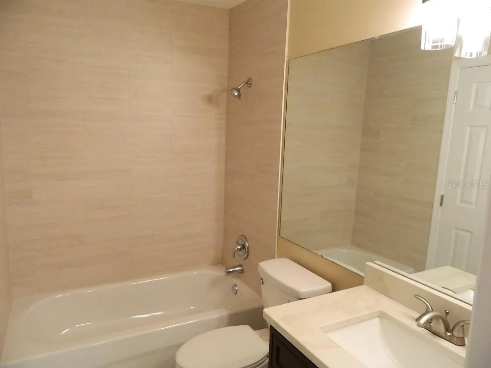 672 ROARING DRIVE #245 Altamonte Springs, FL 32714