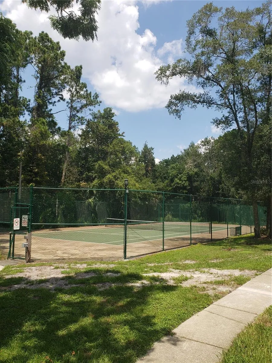 672 ROARING DRIVE #245 Altamonte Springs, FL 32714