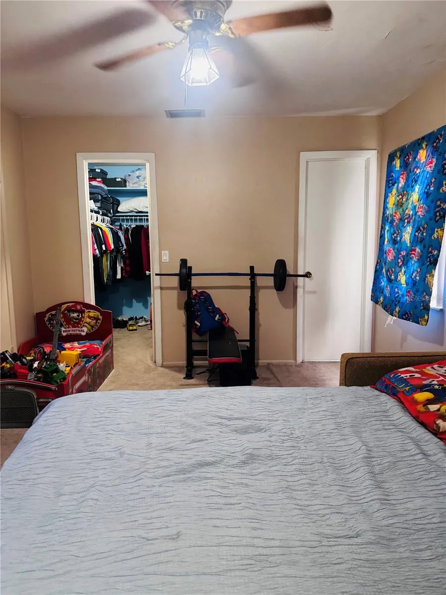 767 FORESTER AVENUE Orlando, FL 32809