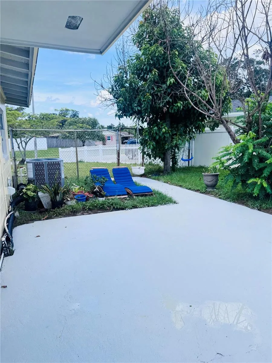 767 FORESTER AVENUE Orlando, FL 32809