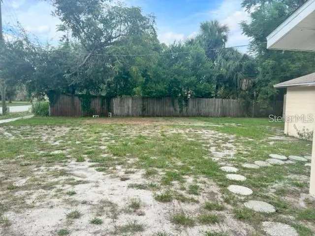 2185 FLORENCE ROAD Mount Dora, FL 32757