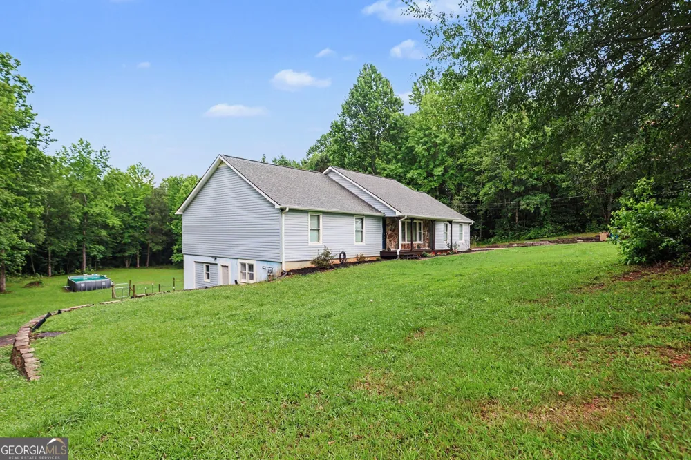 7388 Post RD Winston, GA 30187