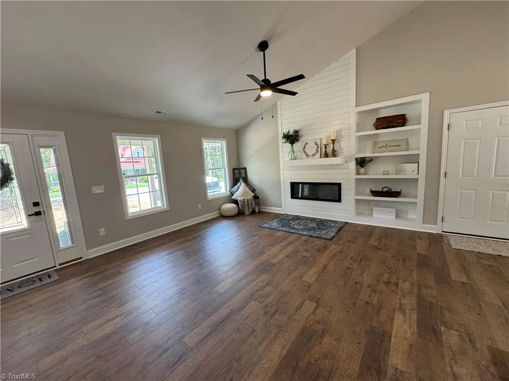 212 River Street East Bend, NC 27018