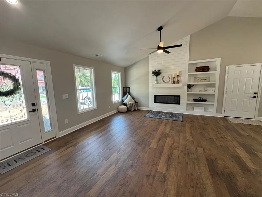212 River Street East Bend, NC 27018