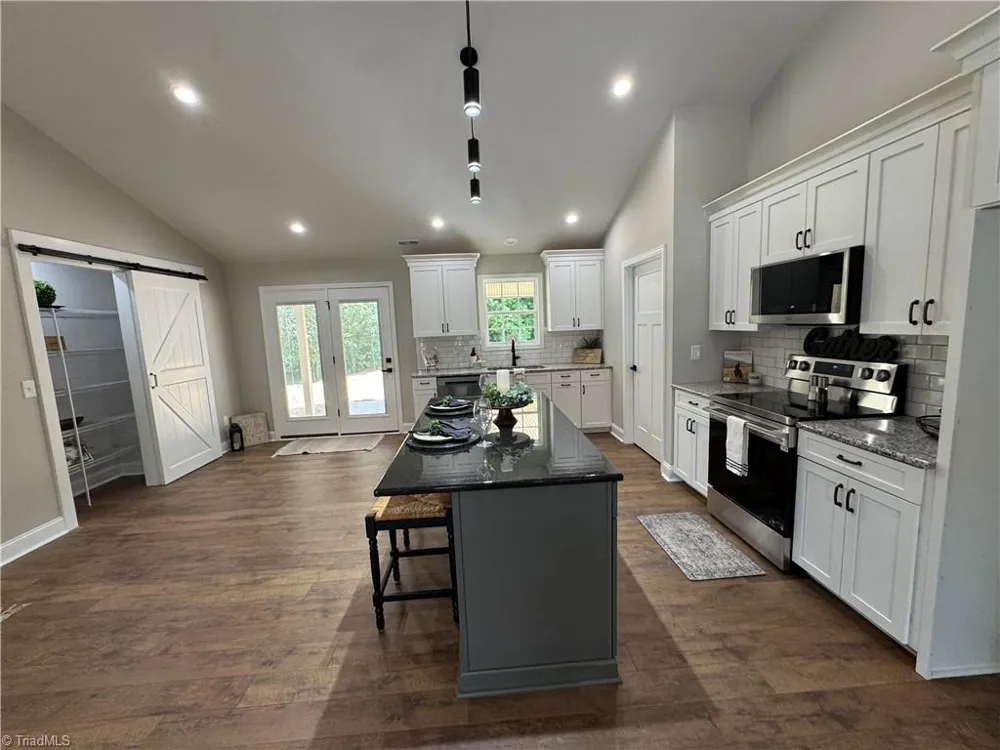212 River Street East Bend, NC 27018