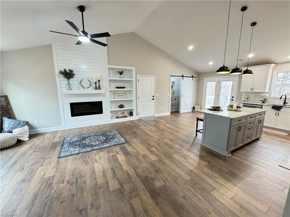 212 River Street East Bend, NC 27018