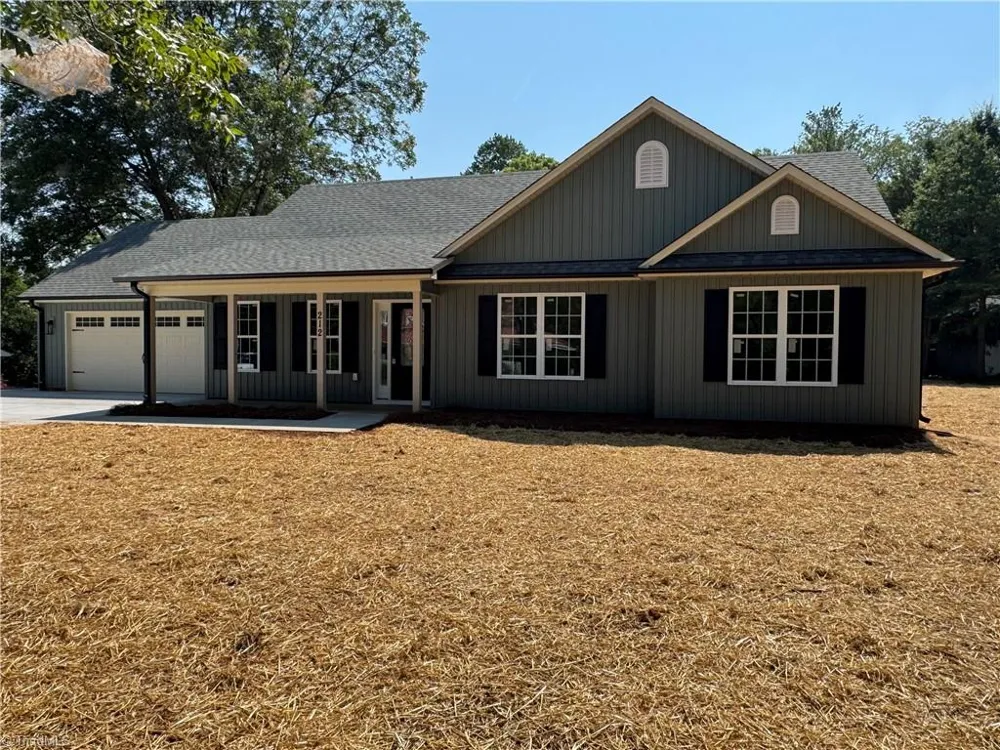 212 River Street East Bend, NC 27018