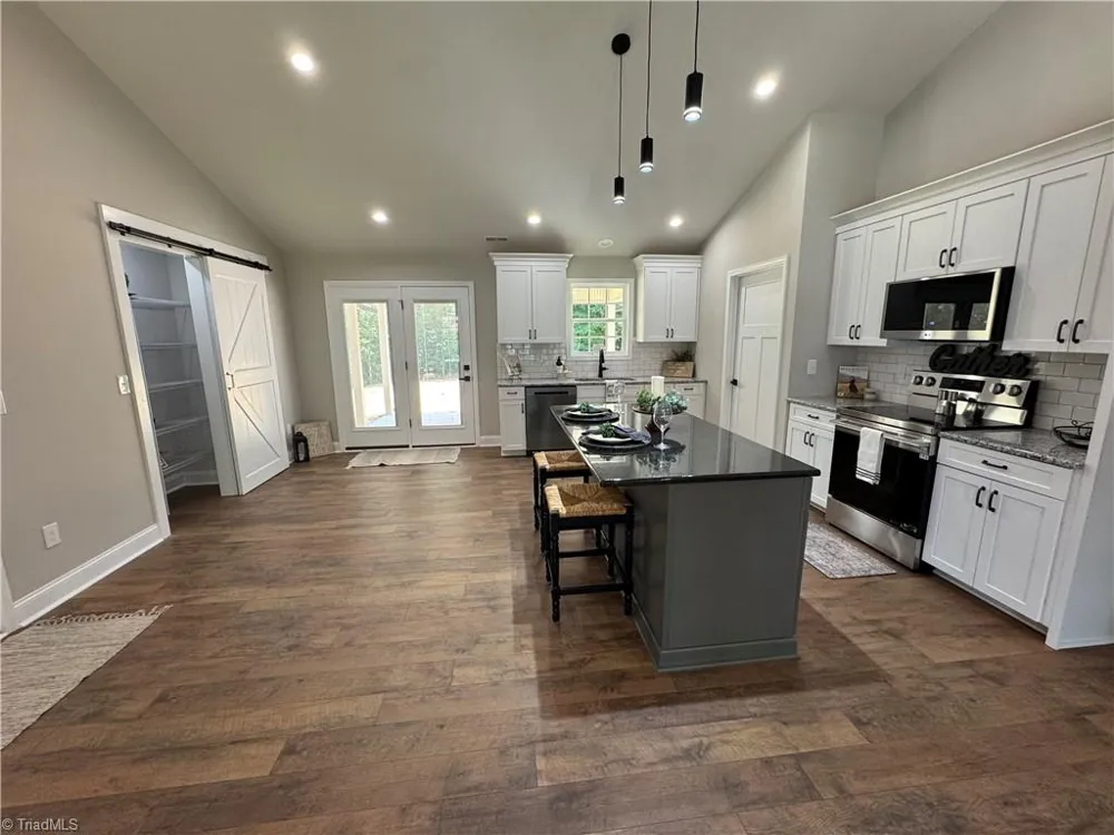 212 River Street East Bend, NC 27018