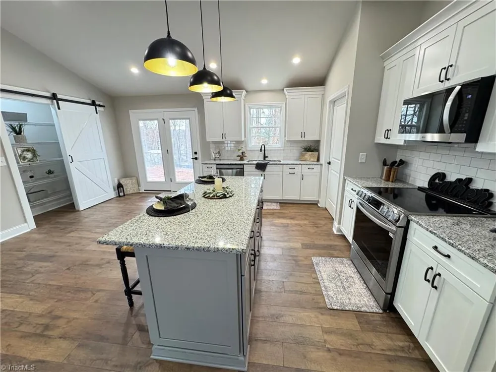 212 River Street East Bend, NC 27018