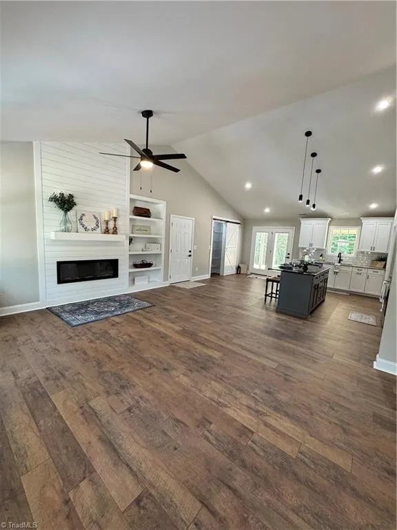 212 River Street East Bend, NC 27018