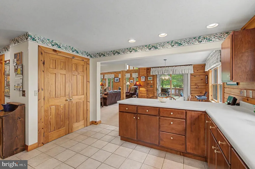 325 MARKWOOD DRIVE Oakland, MD 21550