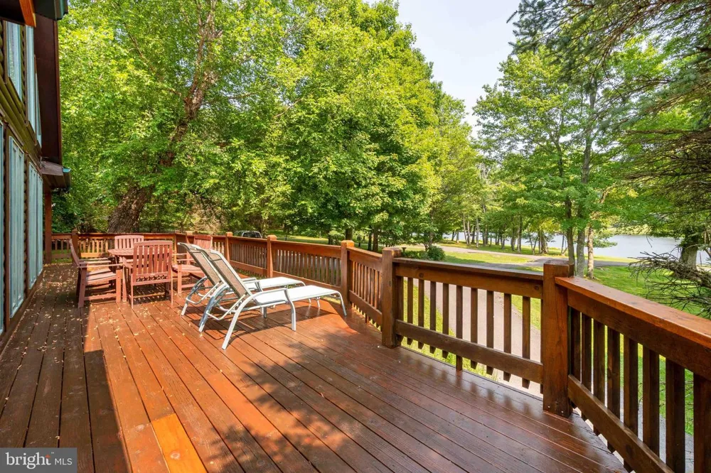 325 MARKWOOD DRIVE Oakland, MD 21550