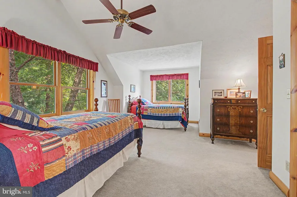 325 MARKWOOD DRIVE Oakland, MD 21550