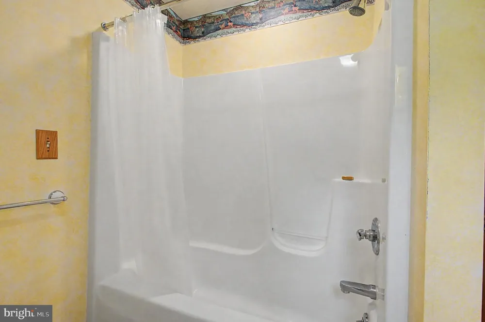 325 MARKWOOD DRIVE Oakland, MD 21550