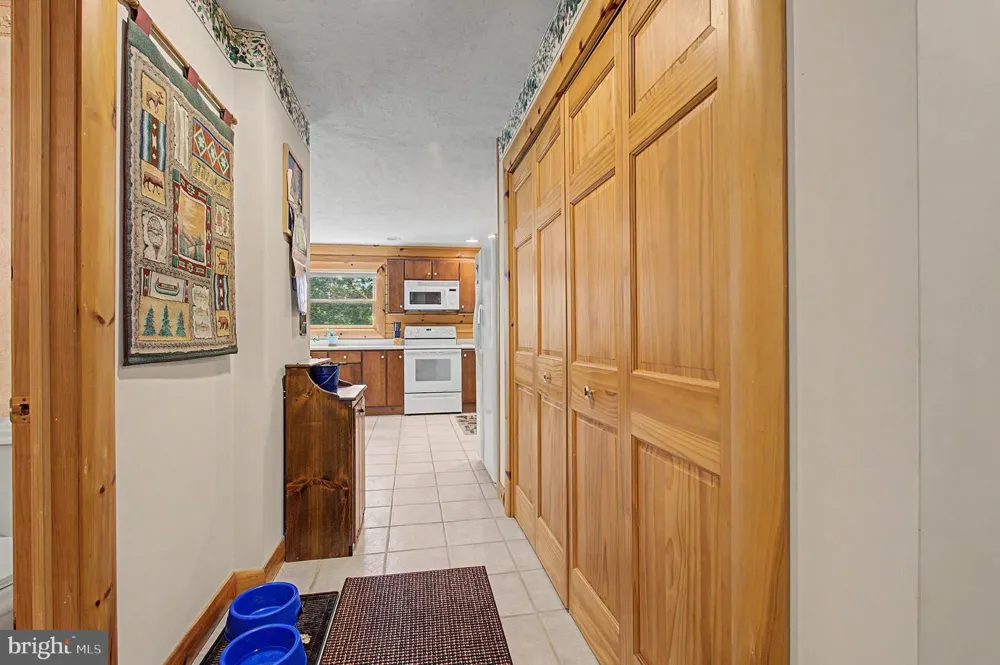 325 MARKWOOD DRIVE Oakland, MD 21550