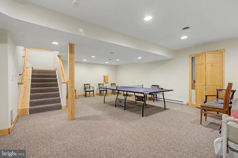 325 MARKWOOD DRIVE Oakland, MD 21550