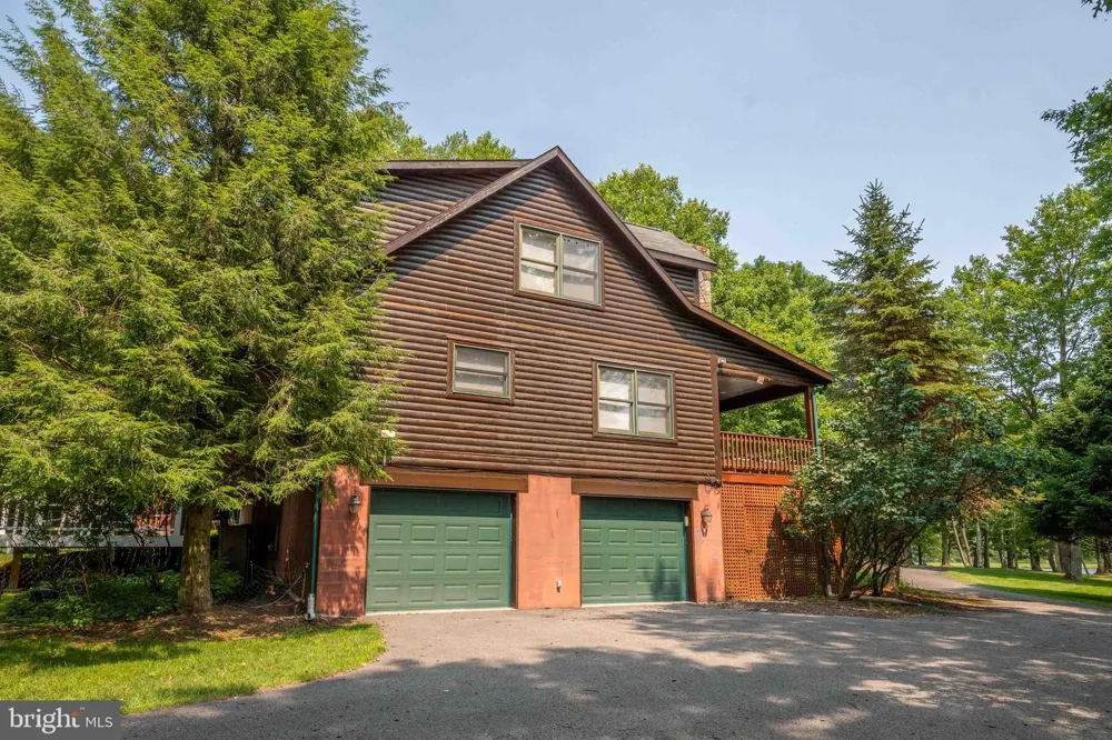 325 MARKWOOD DRIVE Oakland, MD 21550