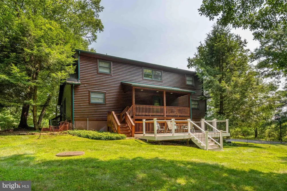 325 MARKWOOD DRIVE Oakland, MD 21550