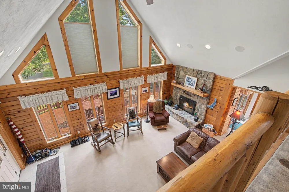 325 MARKWOOD DRIVE Oakland, MD 21550