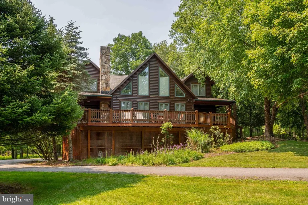 325 MARKWOOD DRIVE Oakland, MD 21550