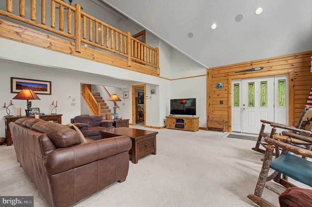 325 MARKWOOD DRIVE Oakland, MD 21550
