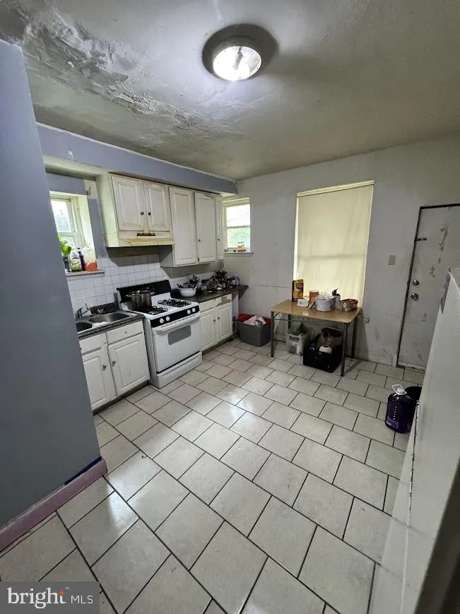 1411 ROSEDALE STREET Baltimore, MD 21216