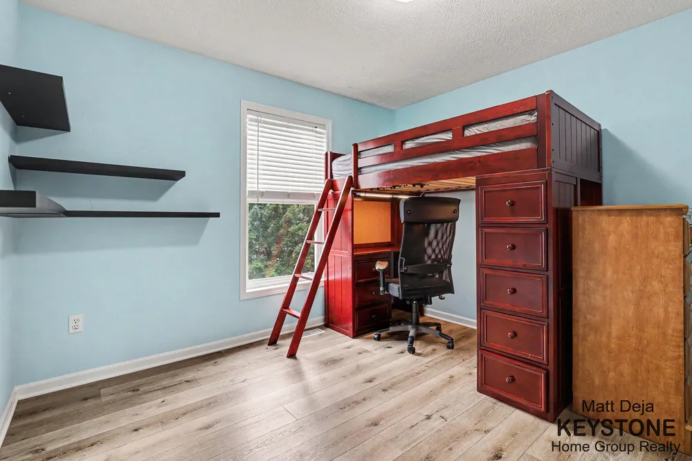 3870 Windwood Drive NE Rockford, MI 49341