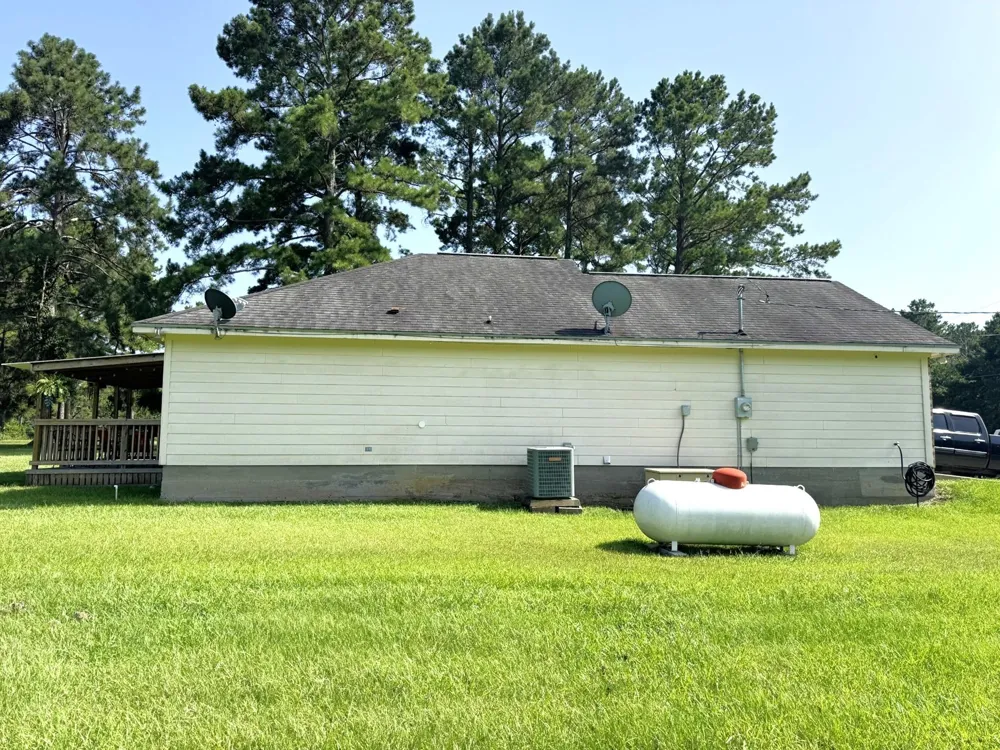 2910 Hwy 69 Doucette, TX 75942