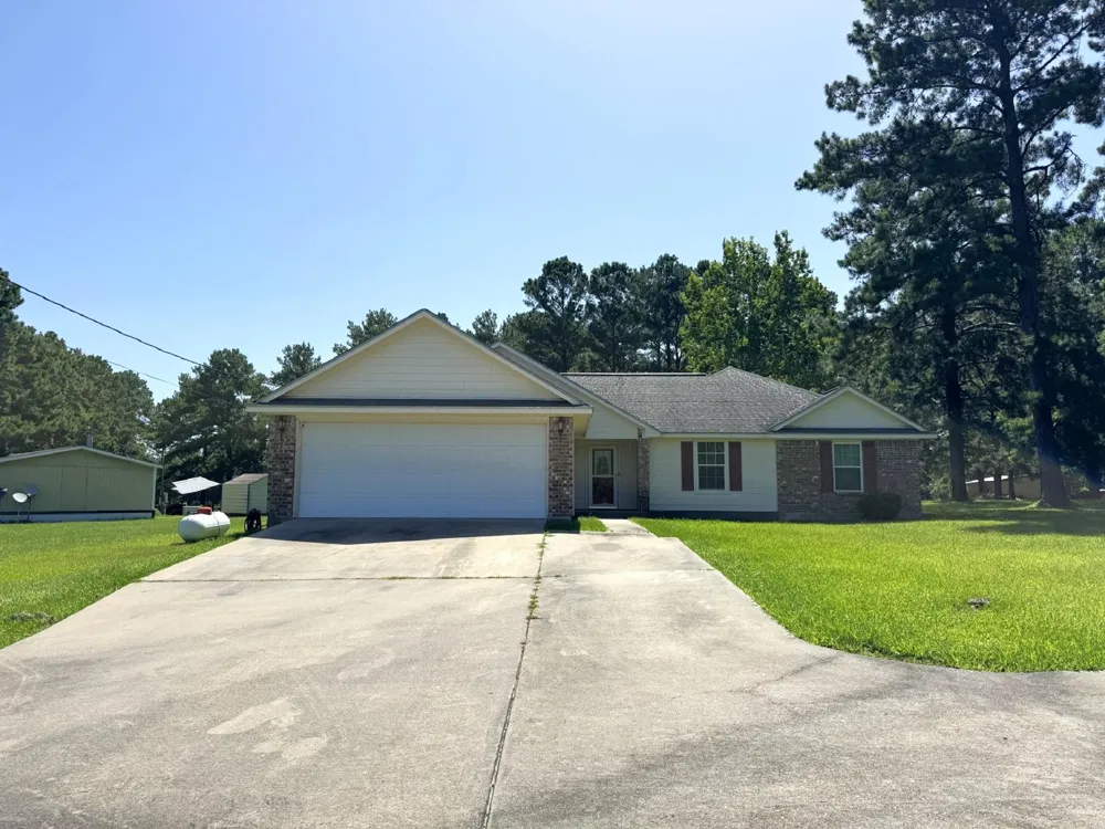 2910 Hwy 69 Doucette, TX 75942