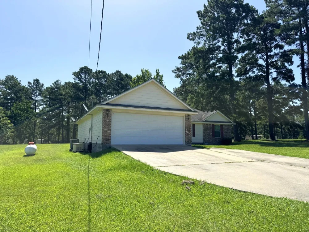 2910 Hwy 69 Doucette, TX 75942
