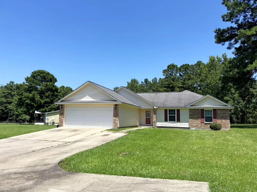 2910 Hwy 69 Doucette, TX 75942