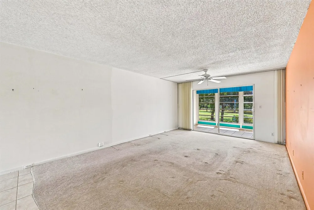 2901 VICTORIA CIRCLE #D2 Coconut Creek, FL 33066