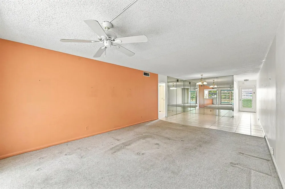 2901 VICTORIA CIRCLE #D2 Coconut Creek, FL 33066