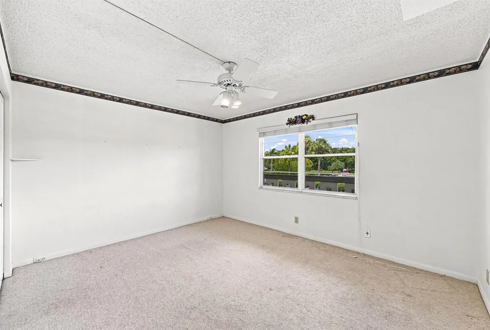 2901 VICTORIA CIRCLE #D2 Coconut Creek, FL 33066