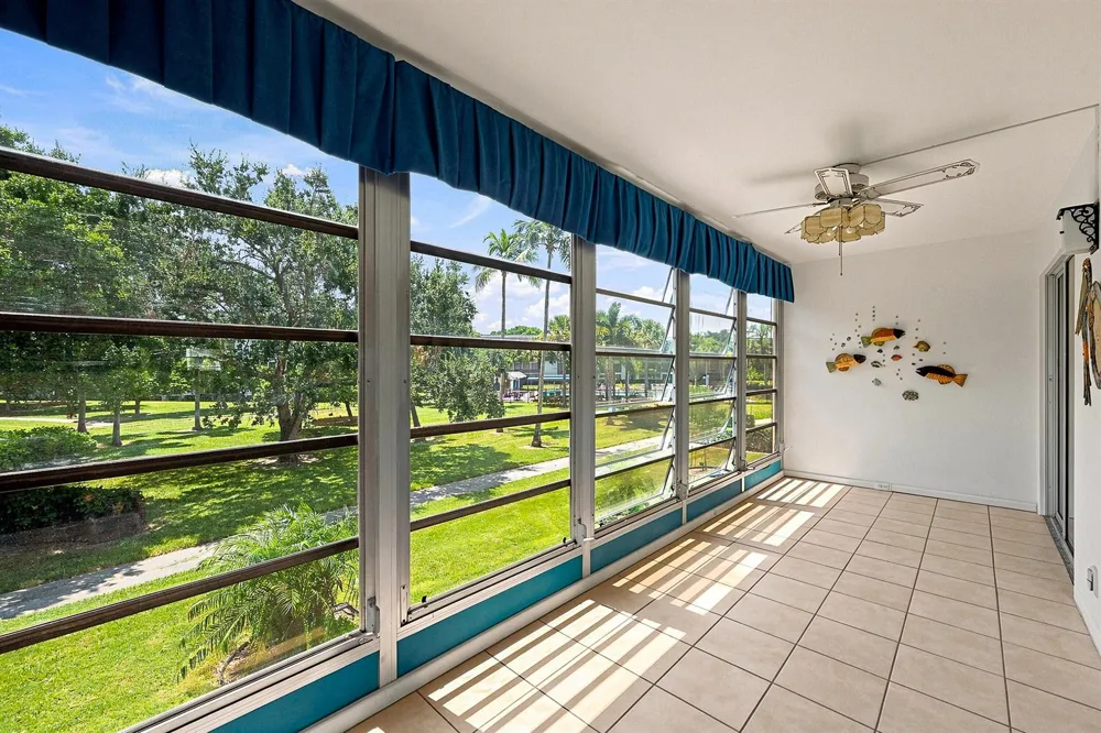 2901 VICTORIA CIRCLE #D2 Coconut Creek, FL 33066