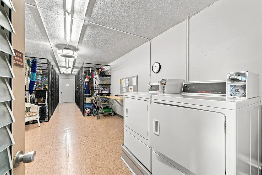 2901 VICTORIA CIRCLE #D2 Coconut Creek, FL 33066