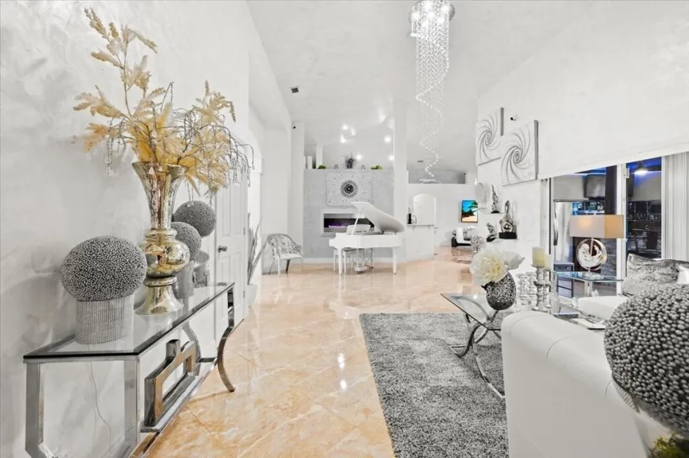 17433 Hamlin Boulevard Loxahatchee, FL 33470