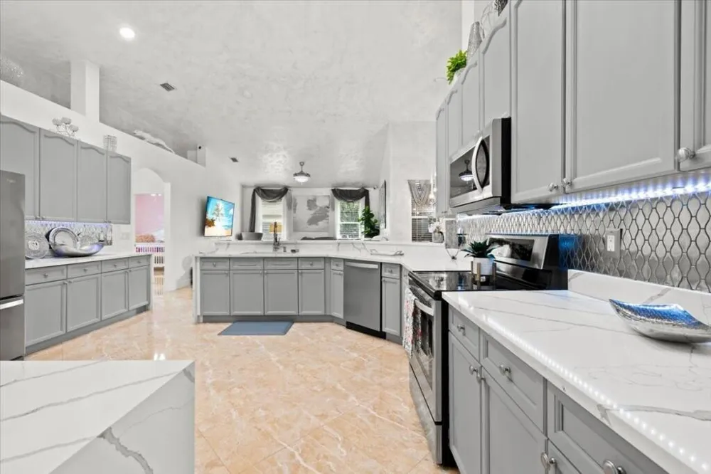 17433 Hamlin Boulevard Loxahatchee, FL 33470