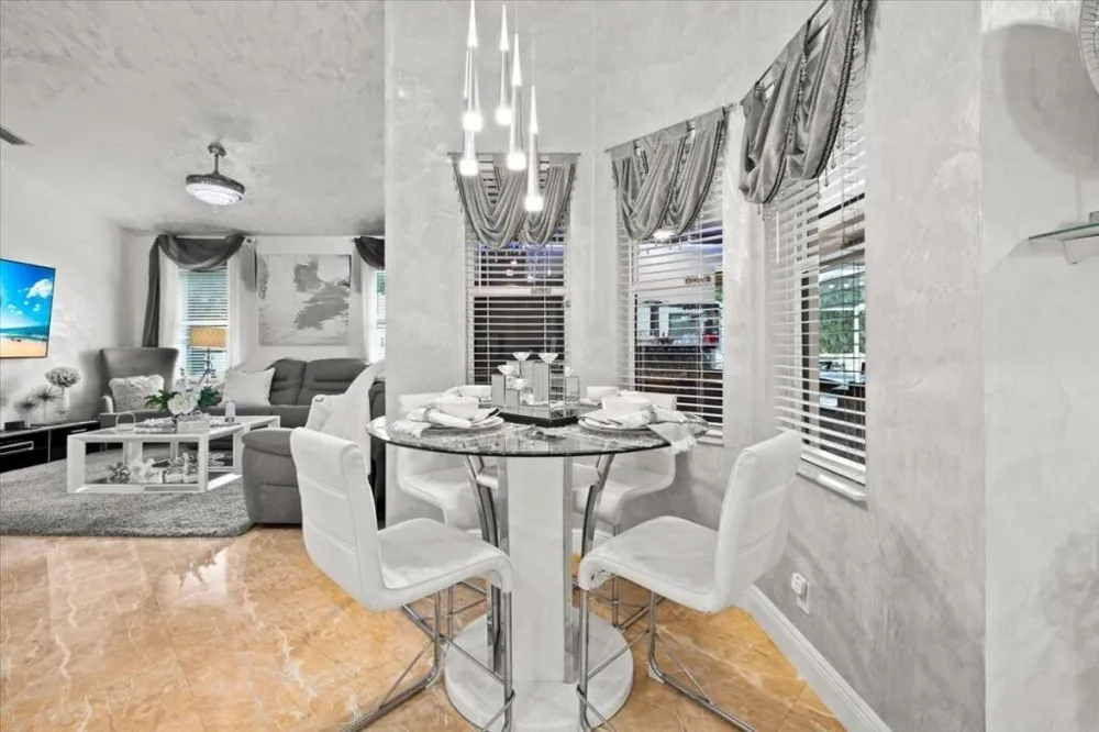 17433 Hamlin Boulevard Loxahatchee, FL 33470