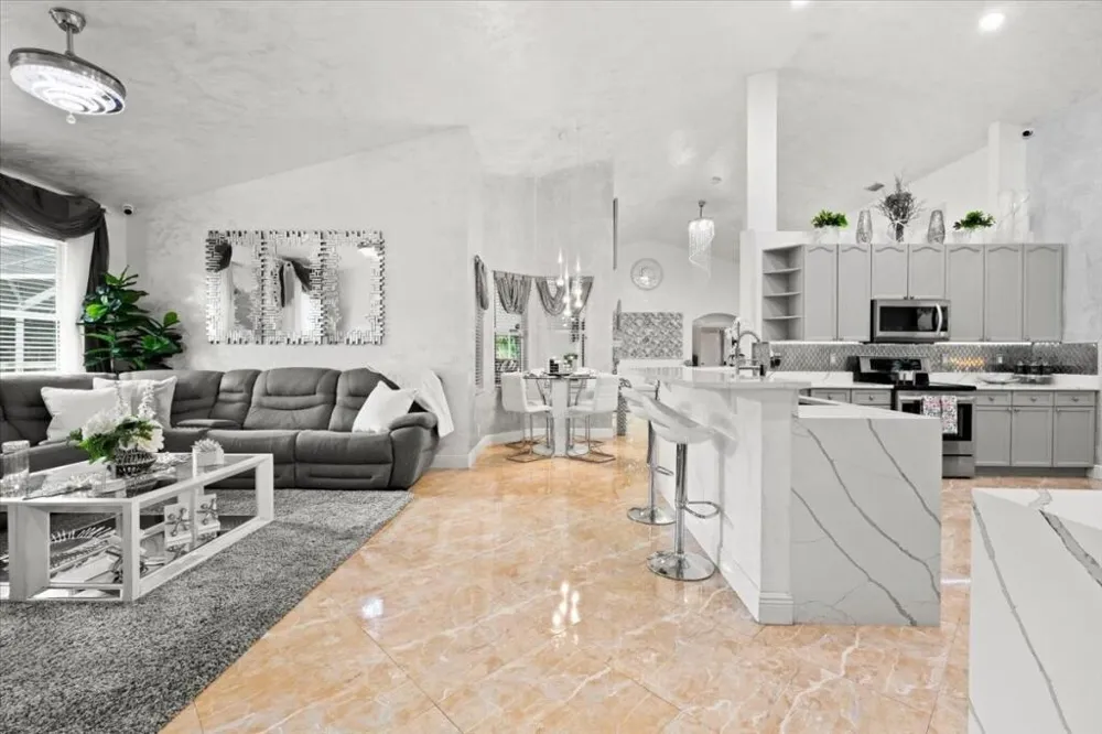 17433 Hamlin Boulevard Loxahatchee, FL 33470