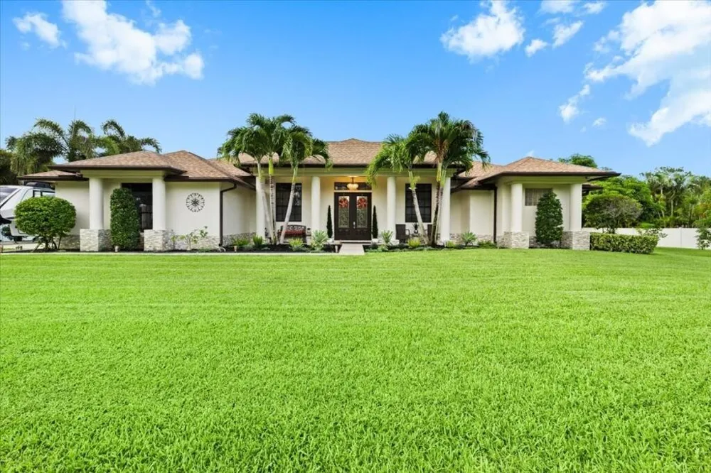17433 Hamlin Boulevard Loxahatchee, FL 33470