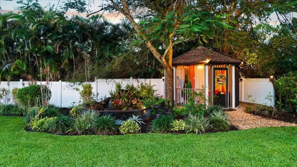 17433 Hamlin Boulevard Loxahatchee, FL 33470