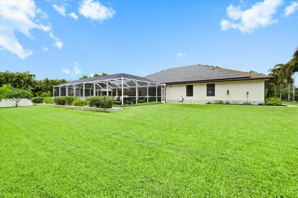 17433 Hamlin Boulevard Loxahatchee, FL 33470