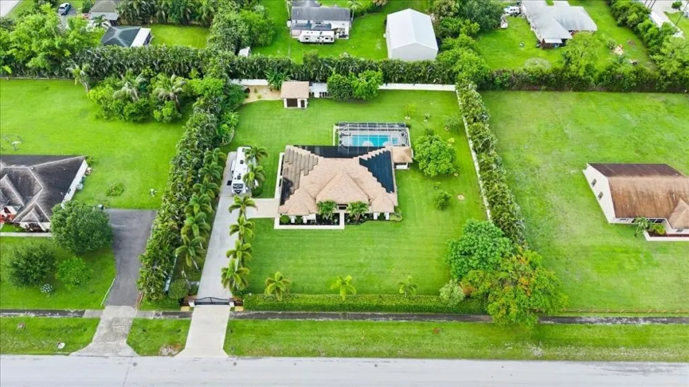17433 Hamlin Boulevard Loxahatchee, FL 33470